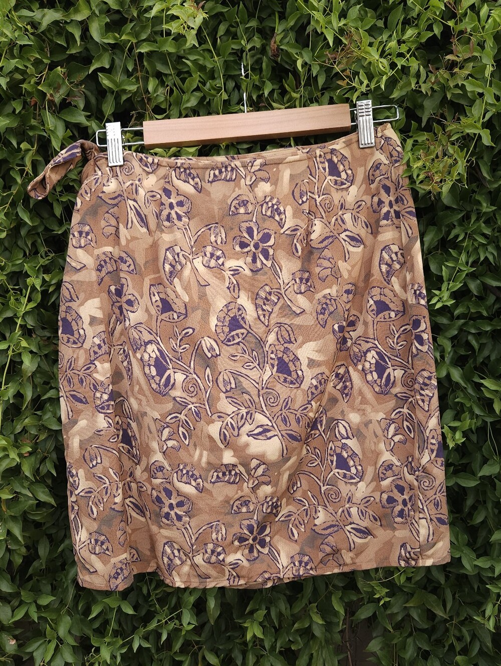 90s Ann Taylor Silk Print Wrap Skirt - Picture 2 of 3